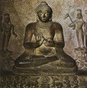 Fig. 2. Seated Buddha: The First Sermon. Sandstone. Sarnath, late fifth century AD. Sarnath Museum. © Robert Skelton