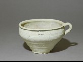 Earthenware pot with handle