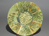 Dish with radial decoration