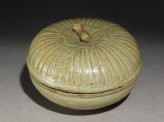 Greenware circular box and lid with lotus cover