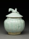 Lidded white ware jar surmounted by bird (EA1956.1384)