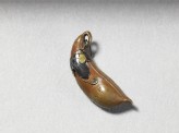 Ojime in the form of a seed pod (EA1956.3617)