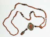 Necklace with agate brooch (EA1962.219)