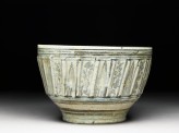 Bowl with iron-black decoration