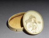 Ivory box with figure holding a fan (EA1978.966)