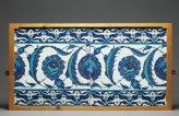 Tile decorated with peonies and serrated leaves (EA1978.1528)