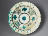 Bowl with rosette