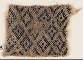Textile fragment with linked diamond-shapes (EA1984.378)