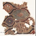Textile fragment with lobed medallions and flowers (EA1990.1109)