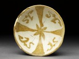 Bowl with radial decoration