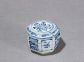 Octagonal lidded box