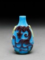Glass snuff bottle with dragons (EAX.926)
