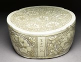 Cizhou type pillow with peony decoration (EAX.1606)