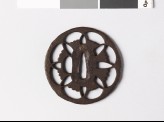 Tsuba with floral device of overlapping petals (EAX.10008)