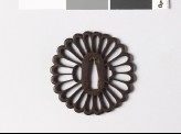 Tsuba in the form of a chrysanthemum (EAX.10039)