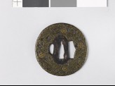 Round tsuba incrusted with brass wire (EAX.10174)