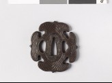 Tsuba with wood grain decoration