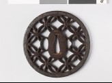 Round tsuba with interlacing rings and leaves