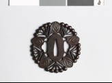Tsuba with arrow-shaped leaves and umbel flowers (EAX.10437)