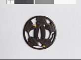 Tsuba with five gingko leaves