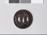 Tsuba with chrysanthemum leaves (EAX.10715)