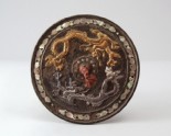 Ritual mirror with two dragons chasing each other