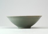 Greenware dish with floral decoration