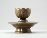Greenware cup and stand with floral decoration (LI1301.303)