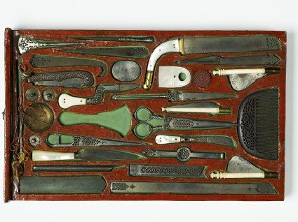 Drawer containing contents of a tool kittop