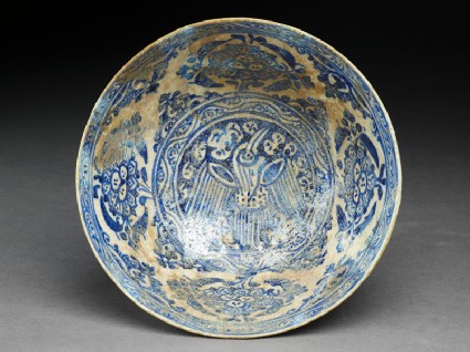 Bowl with bird and peoniestop