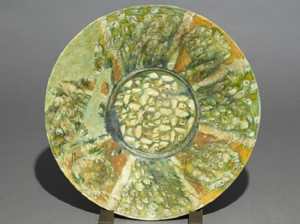 Dish with radial decorationtop