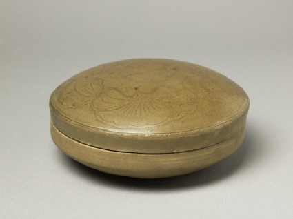 Greenware circular box and lid with lotus flowersoblique