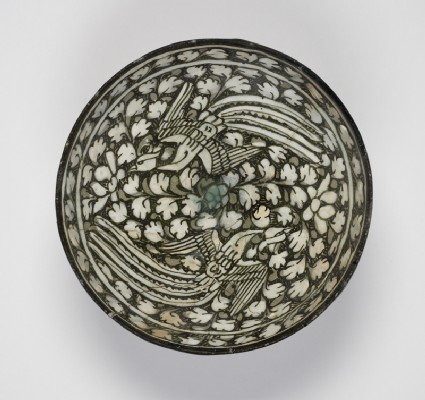 Bowl with flying phoenixes against a foliate backgroundtop