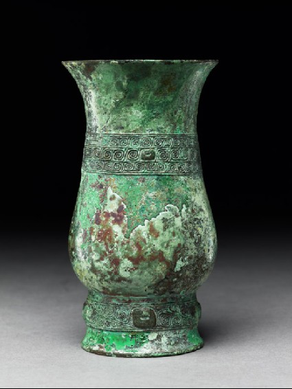 Ritual wine vessel, or zhi, with thunder-scroll patternside