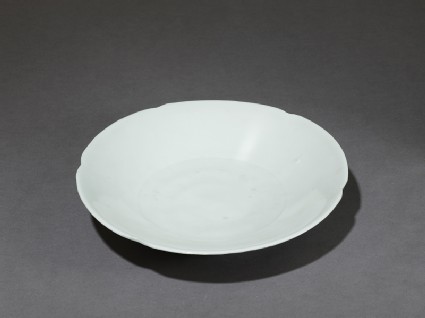 White ware dishoblique