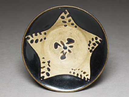 Black ware bowl with startop