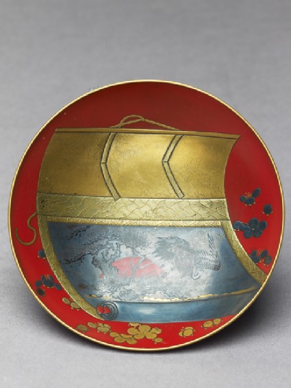 Sake cup with a scroll depicting a cranetop