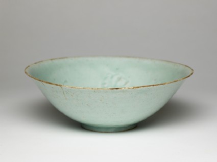White ware bowl with flowersoblique