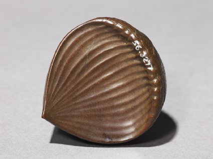 Netsuke in the form of a chestnutfront