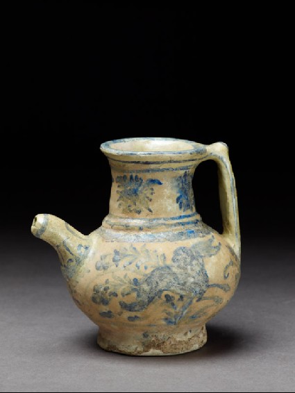 Jug with hareoblique