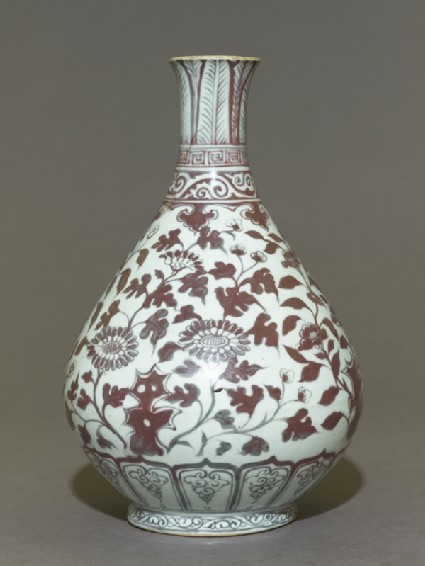 Vase with floral decorationside