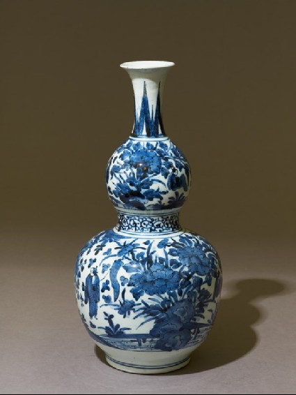 Vase in double-gourd form with figures in a landscapeoblique