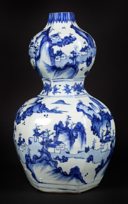 Blue-and-white hexagonal vase in double-gourd formfront