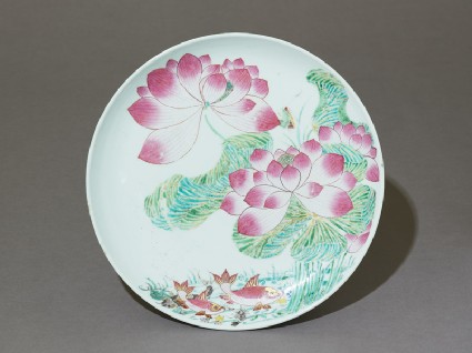 Plate with lotuses and fishtop