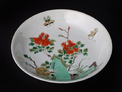Dish with flowers and butterfliesfront