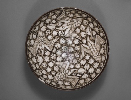 Bowl with flying phoenixes against a foliate backgroundtop