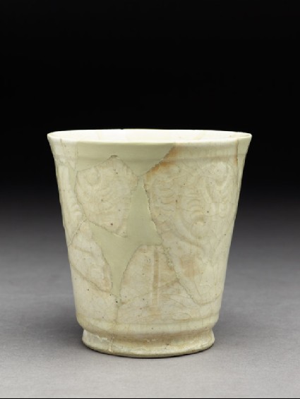 Beaker with incised friezeoblique