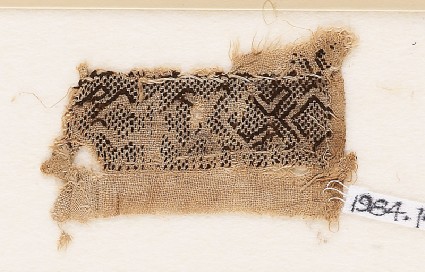 Textile fragment with hooked chevronsfront