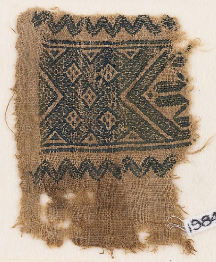 Textile fragment with interlace of squaresfront