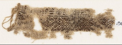 Textile fragment with linked diamond-shapes and hooksfront